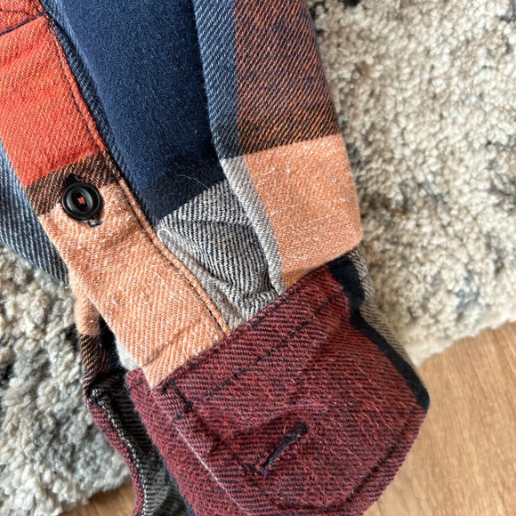 American Eagle Outfitters Heritage Flannel Shirt - Picture 8 of 10